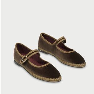 BRAND NEW Flabelus Velvet Mary Jane Flats | ULLA